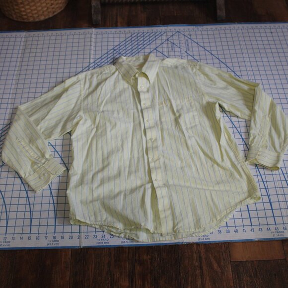 IZOD Yellow Pinstripe Dress Shirt, Large - Picture 5 of 7